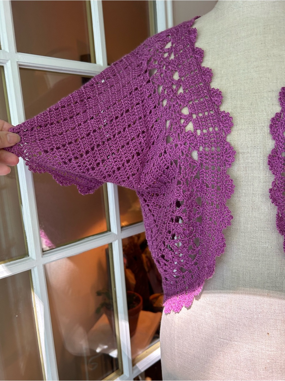 Source Unknown purple Crochet ramie and rayon blend Open-Front crop shrug. Med. - Picture 2 of 6